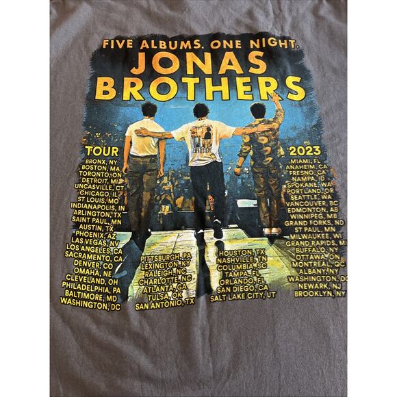 Jonas Brothers 2023 Tour Tshirt Gray Sx XL - Picture 5 of 8